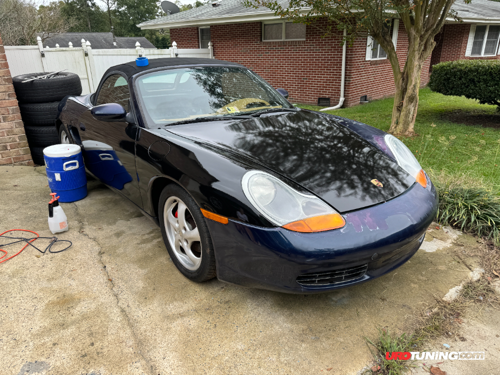 1999 Porsche Boxster 986 Base 2.5L